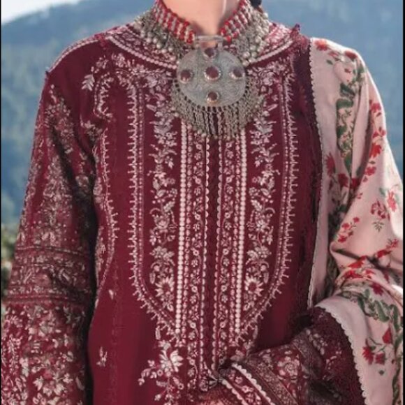 Hussain Rehar Winter Shawl ’24 – “Zaran” | Size L | Brand New - Picture 2 of 3